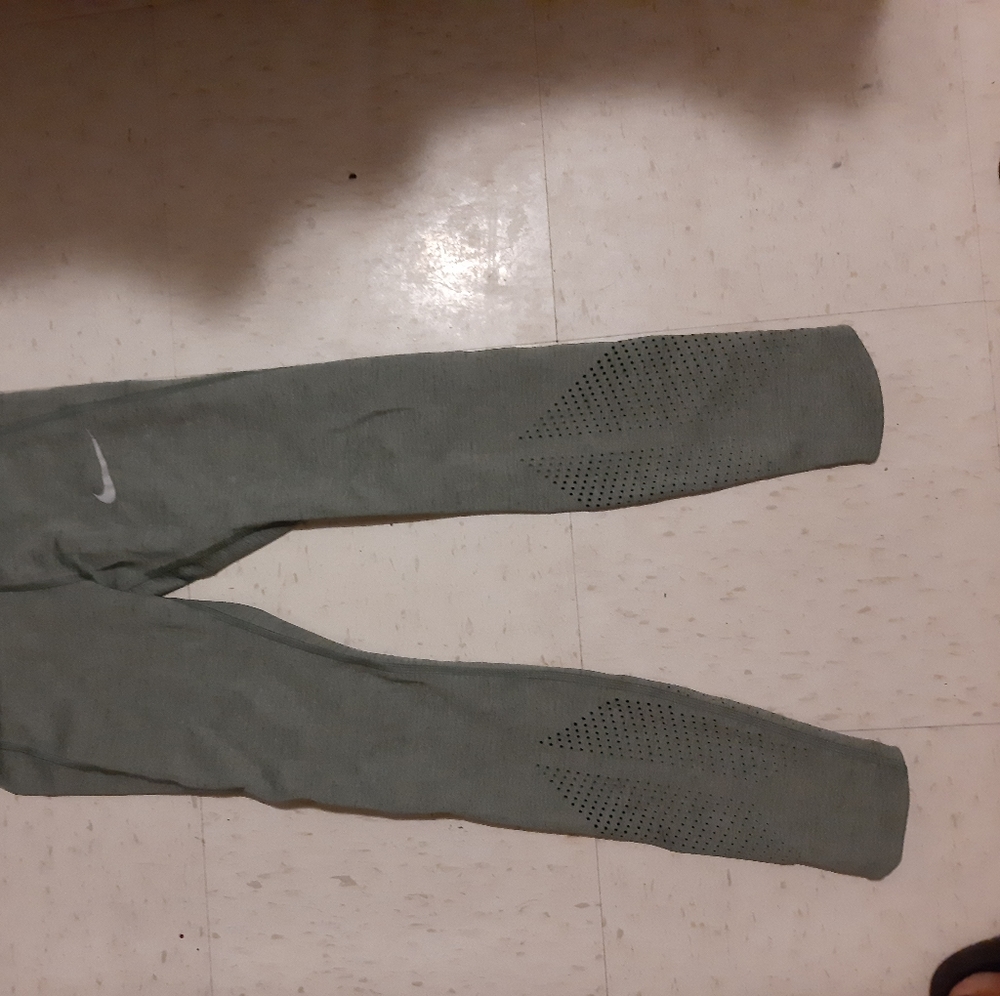 Nike leggings
